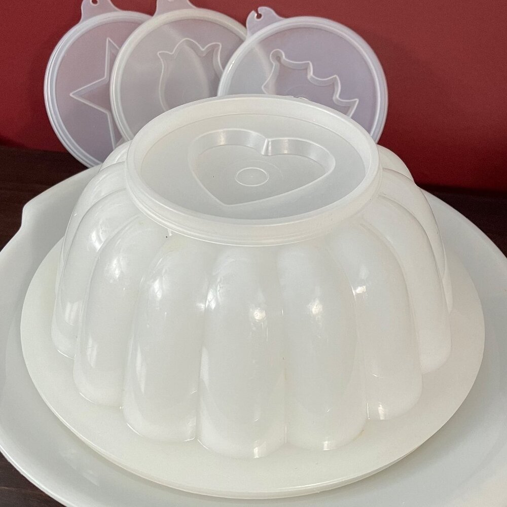 Vintage Tupperware Jello Mold w/ 4 Lid Designs EUC